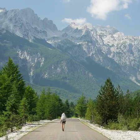 Penzion Jezerca - Choose Balkans Valbone